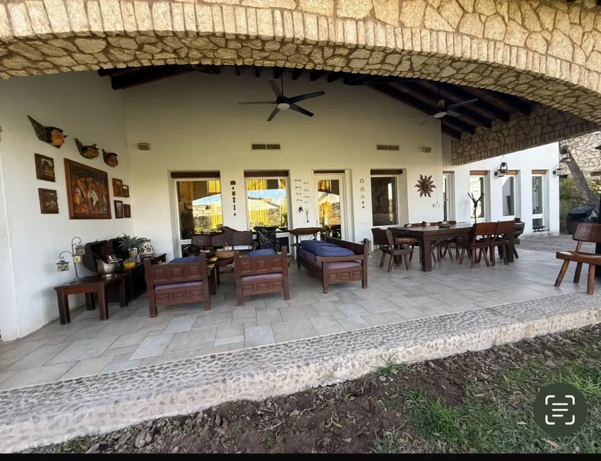 RESIDENCIA DE LUJO EN LAS VILLAS