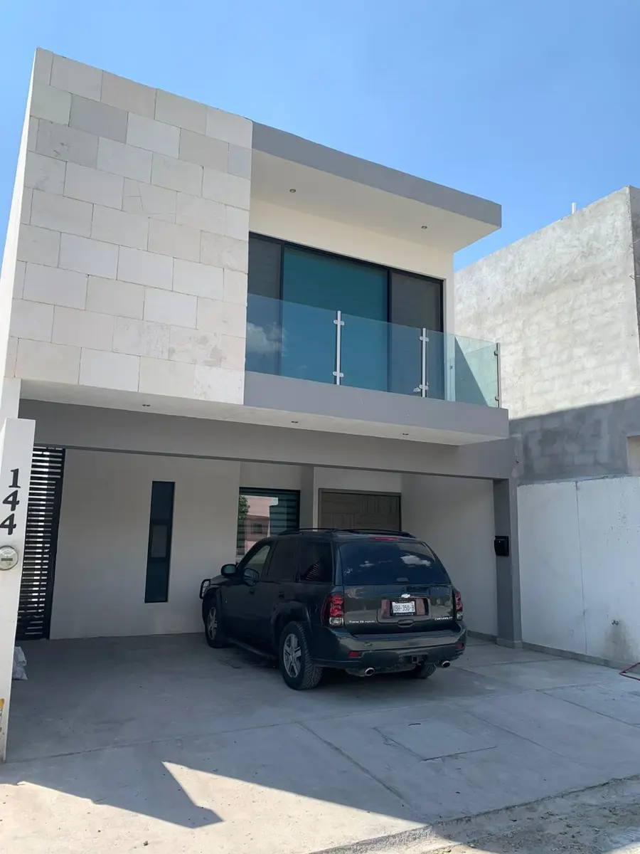 Casa en venta en Las Quintas, Saltillo — foto 1 de 15