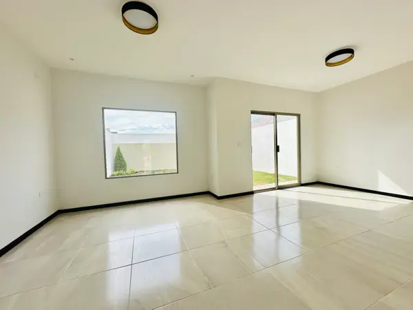Casa en venta en Villa de las Palmas, Torreón — foto 2 de 16