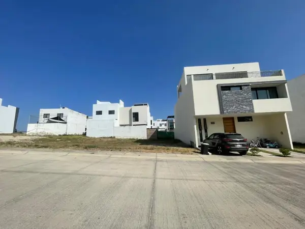 Terreno en venta en Valle Imperial, Zapopan — foto 2 de 5