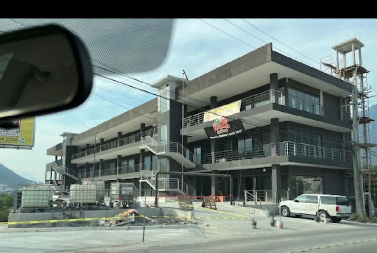 Local en renta en Residencial la Lágrima, Monterrey — foto 1 de 7