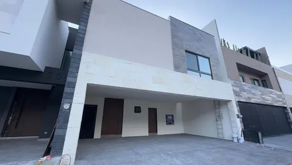Casa en venta en Los Cristales, Monterrey — foto 2 de 17