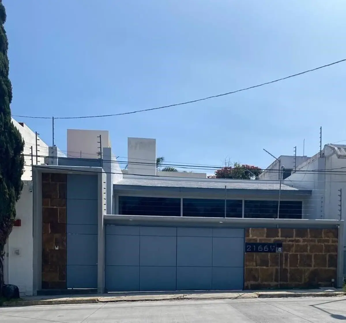Casa en venta en Colomos Providencia, Guadalajara — foto 1 de 44