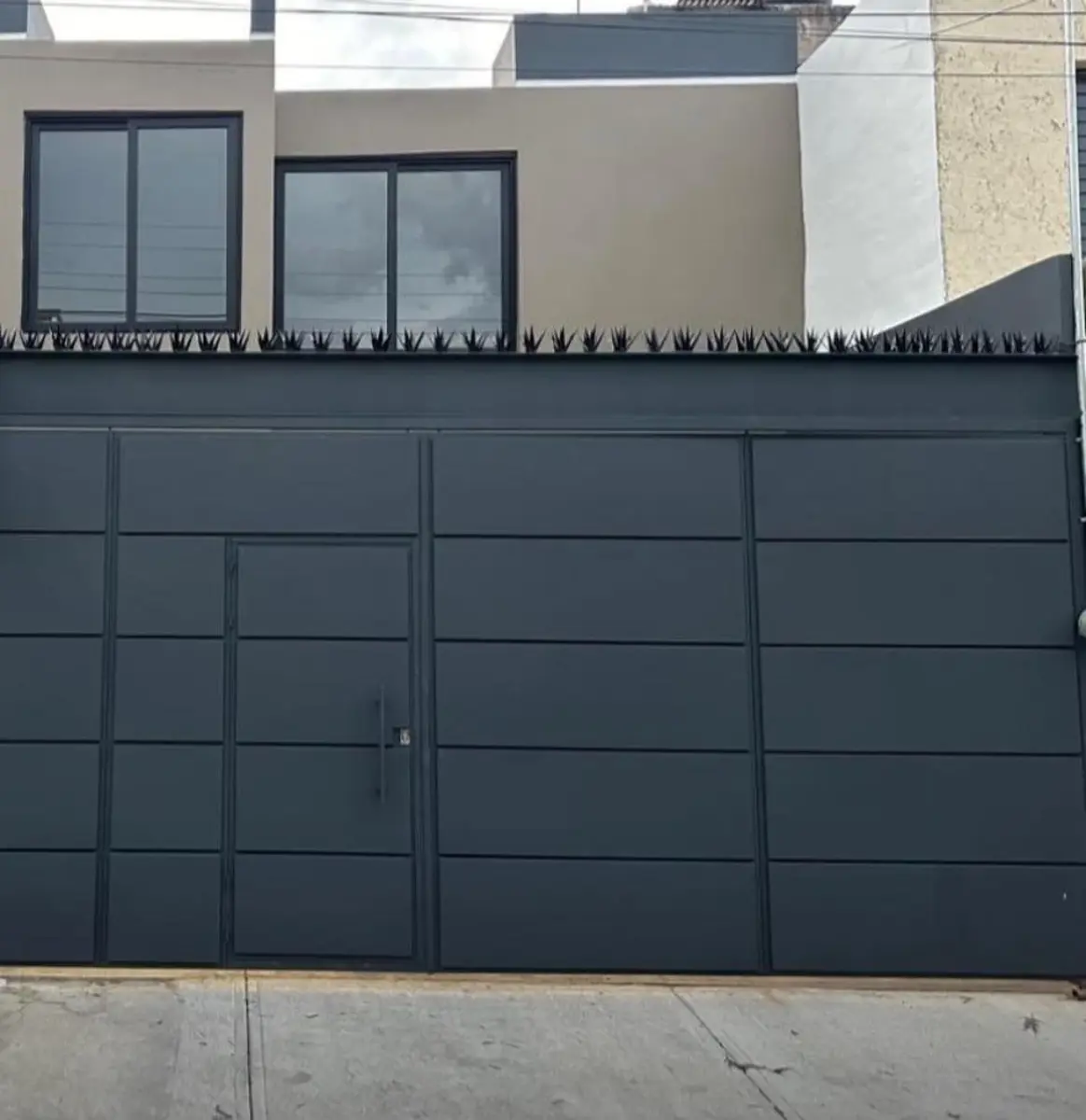 Casa en venta en Jardines de Atemajac, Guadalajara — foto 1 de 9
