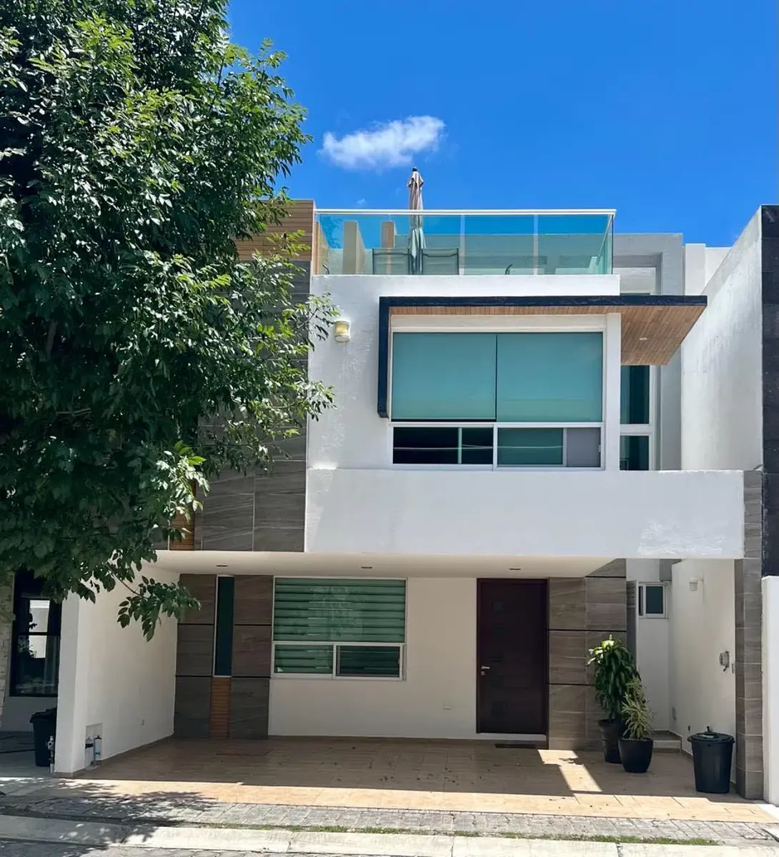 Casa en renta en Lomas de Angelópolis, San Andrés Cholula — foto 1 de 17