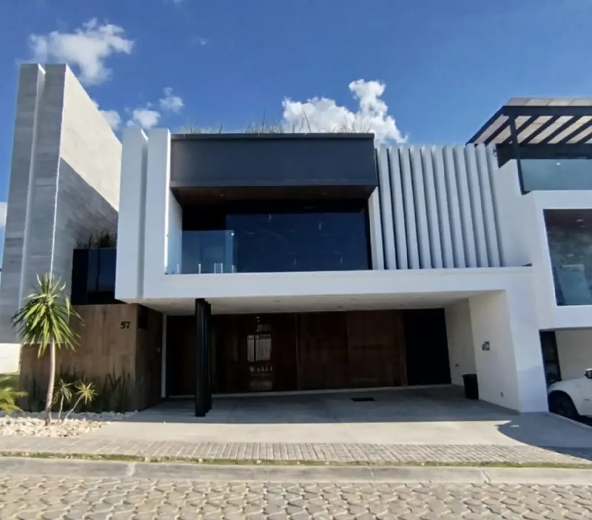 Casa en venta en Lomas de Angelópolis, San Andrés Cholula — foto 1 de 29