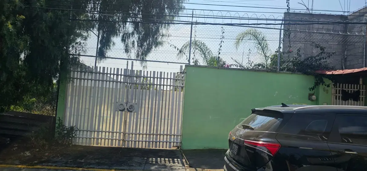 Casa en venta en Oxtoc, Tultepec — foto 1 de 9