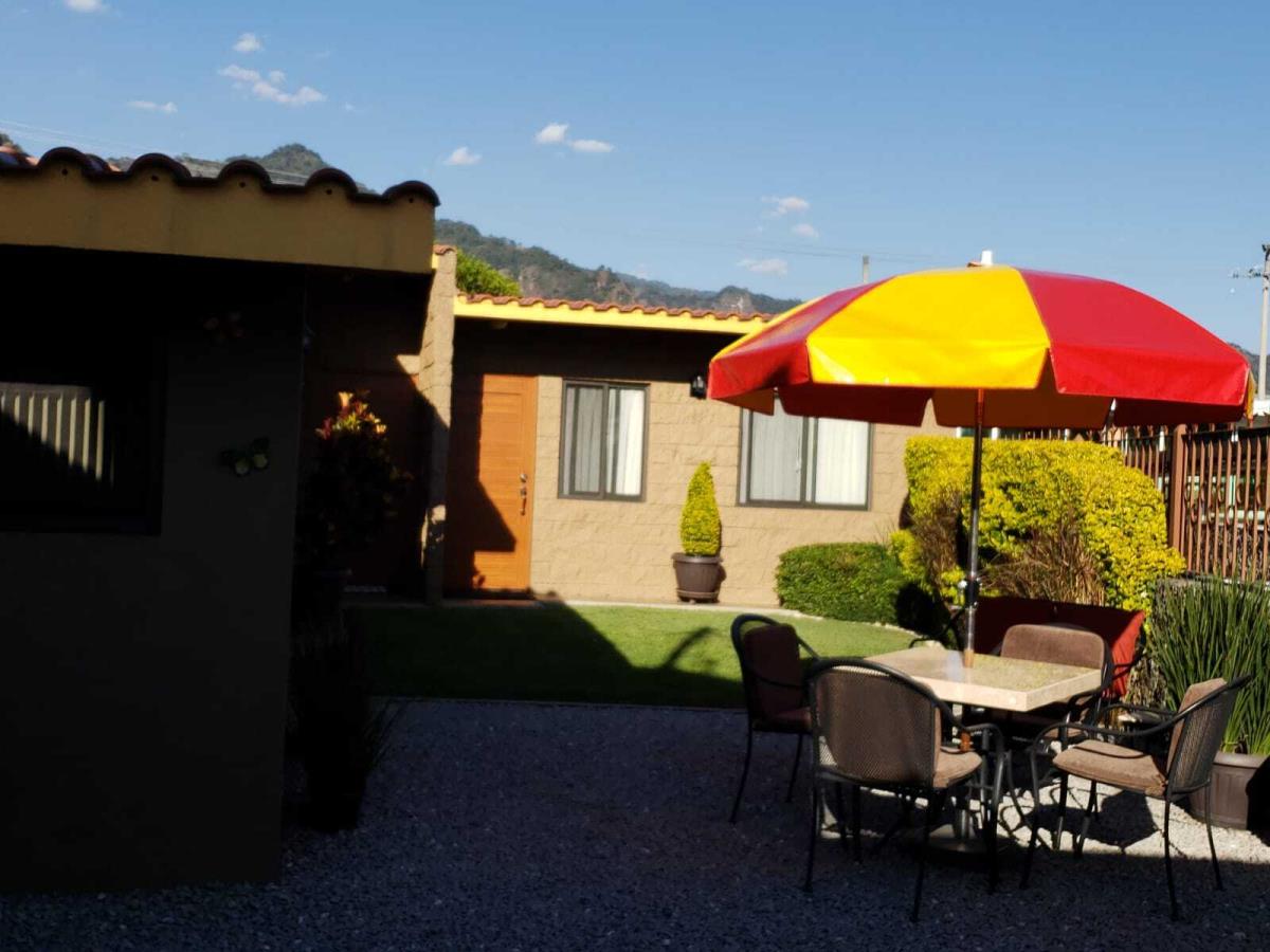 Casa en venta en Huachinantitla, Tepoztlán — foto 1 de 19