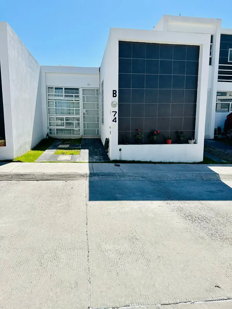 Casa en renta en Villalba, Corregidora — foto 1 de 17