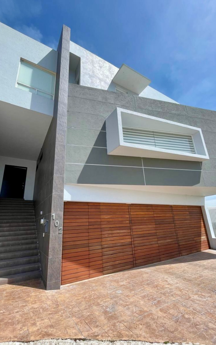 Casa en venta en Lomas de Gran Jardin, León — foto 1 de 9
