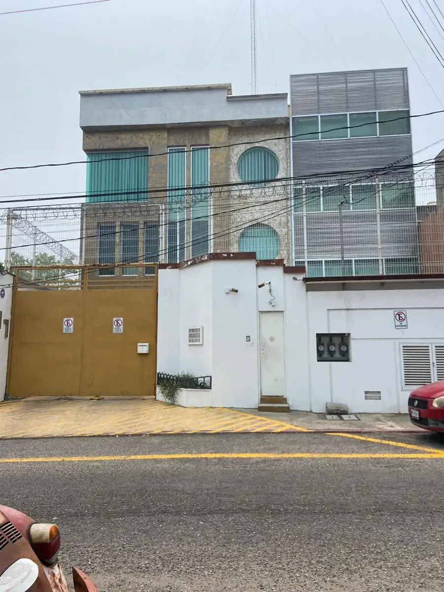 Edificio en renta en Jesus Garcia, Centro — foto 1 de 39