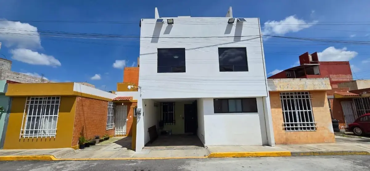 Casa en venta en San Juan Cuautlancingo, Cuautlancingo — foto 1 de 19