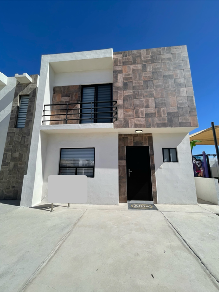 Casa en venta en Puerta de Hierro, Torreón — foto 2 de 42