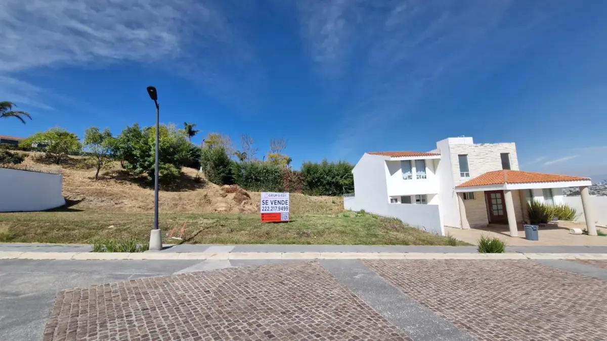 Terreno en venta en Lomas de Angelópolis, Ocoyucan — foto 1 de 19