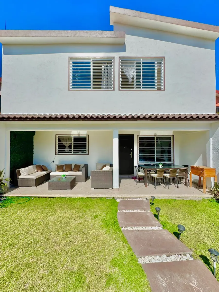 Casa en venta en Lomas de Cortes, Cuernavaca — foto 1 de 22
