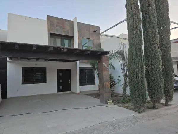 Casa en venta en Los Viñedos, Torreón — foto 3 de 37