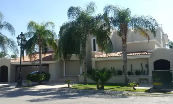 Casa en venta en Montebello, Torreón — foto 2 de 36