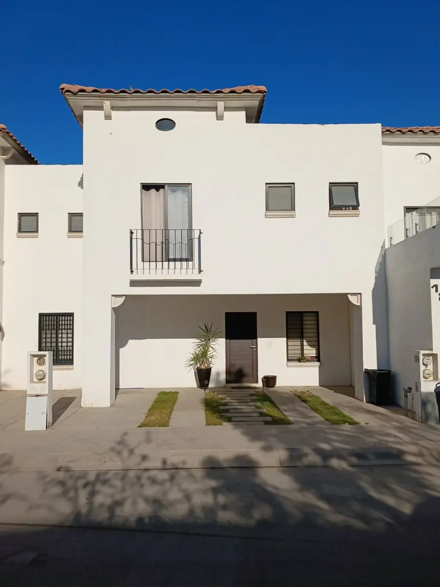 Casa en renta en Los Almendros II, Torreón — foto 1 de 14