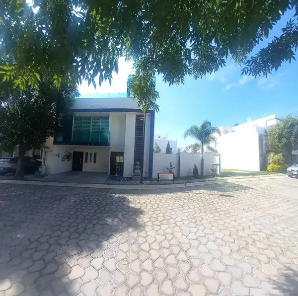 Casa en renta en Lomas de Angelópolis, San Andrés Cholula — foto 2 de 38