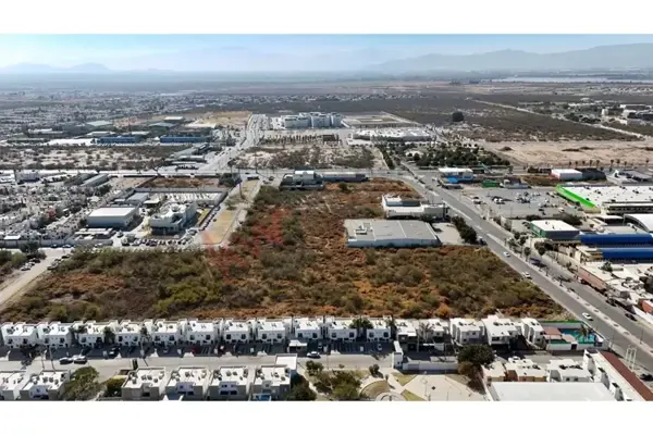 Terreno en venta en Villas Universidad, Torreón — foto 3 de 7