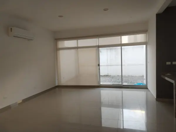 Casa en renta en Lomas de la Rioja, Alvarado — foto 3 de 21