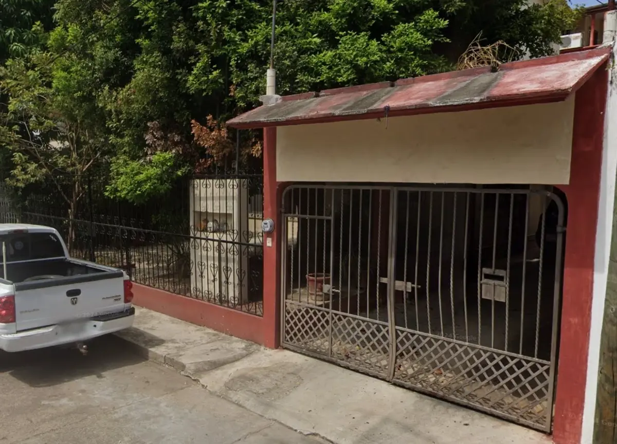 Casa en venta en Pensiones, Centro — foto 1 de 2