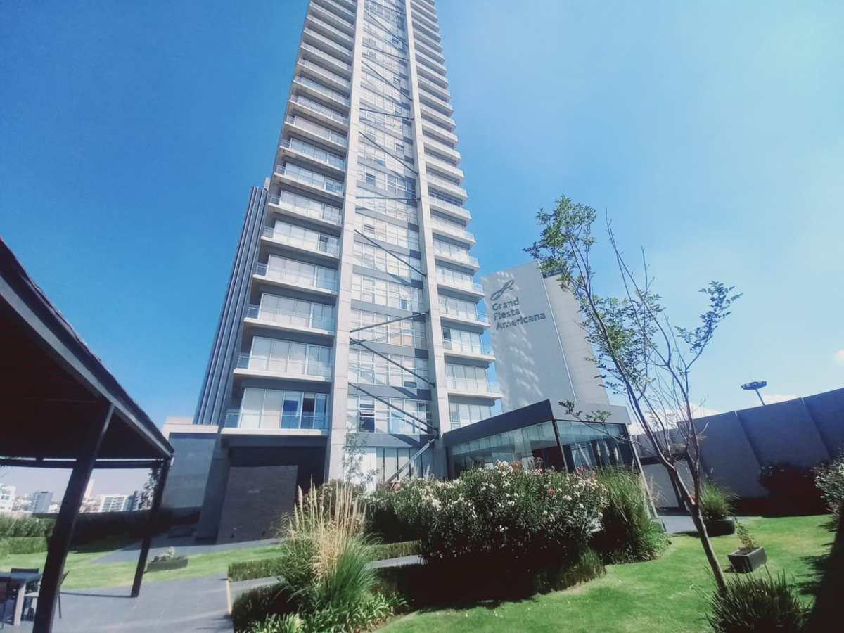 Departamento en renta en Lomas de Angelópolis, San Andrés Cholula — foto 1 de 20