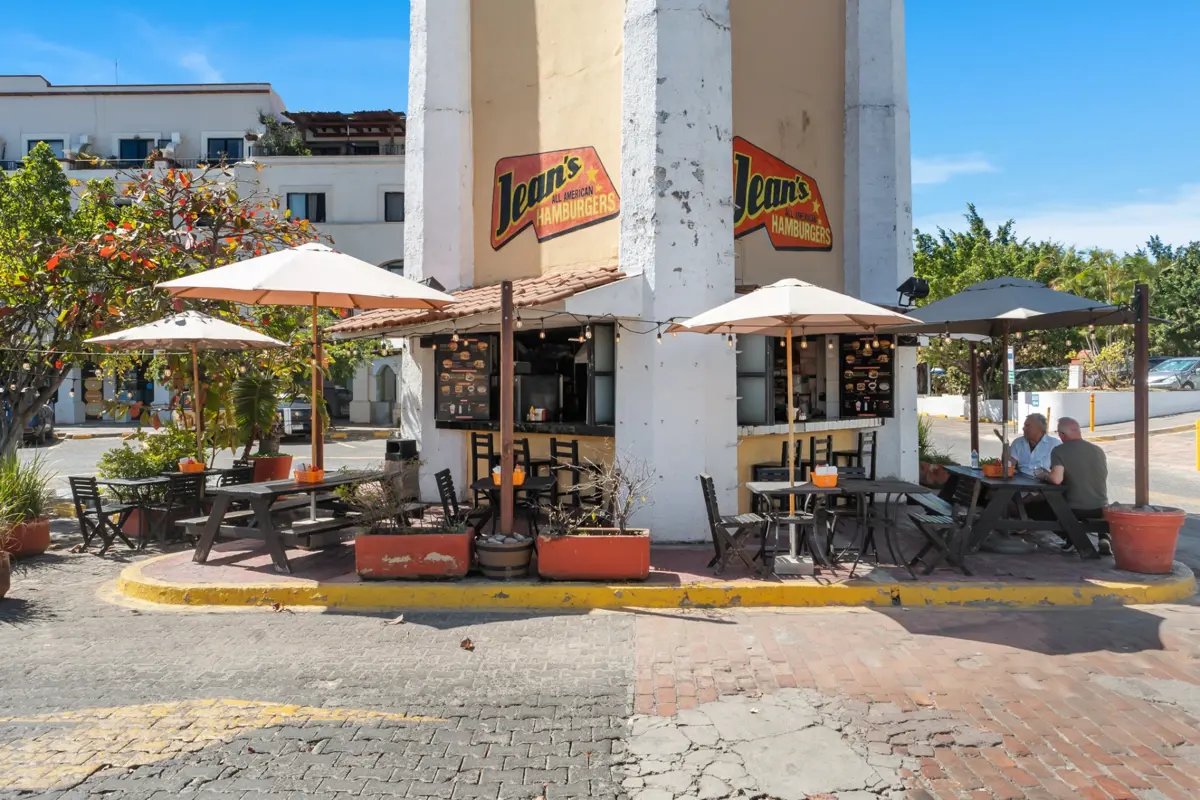 Local en venta en Marina Vallarta, Puerto Vallarta — foto 1 de 12