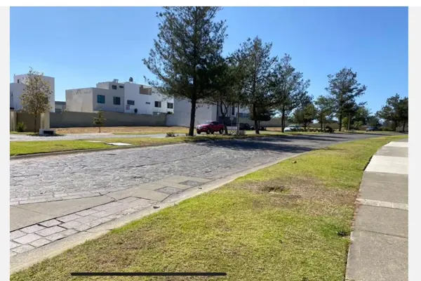 Terreno en venta en Valle Imperial, Zapopan — foto 3 de 4