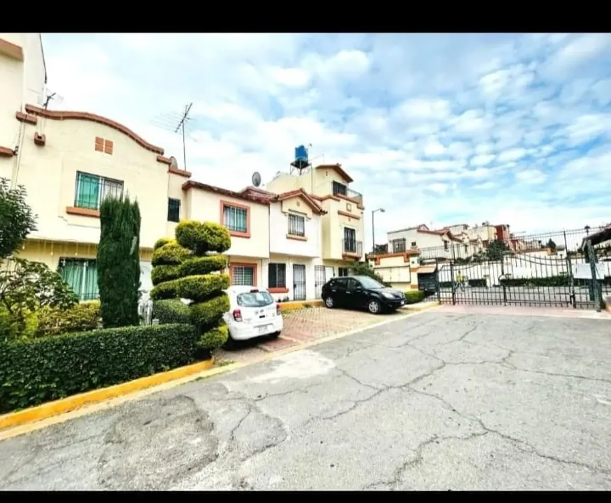 Casa en venta en Villa del Real, Tecámac — foto 1 de 18