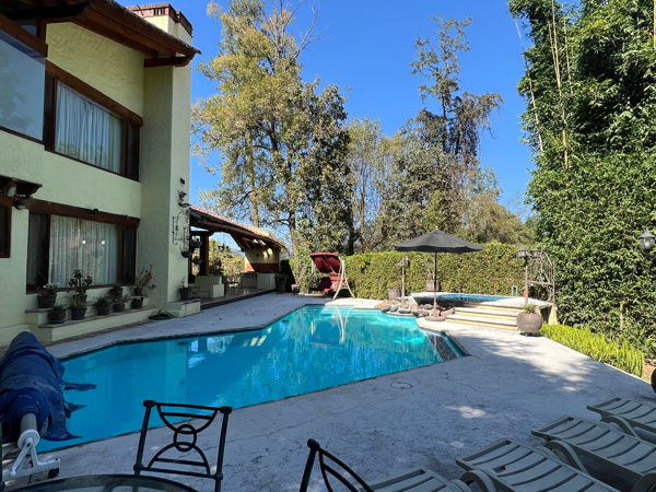Casa en venta en Avandaro, Valle de Bravo — foto 2 de 35