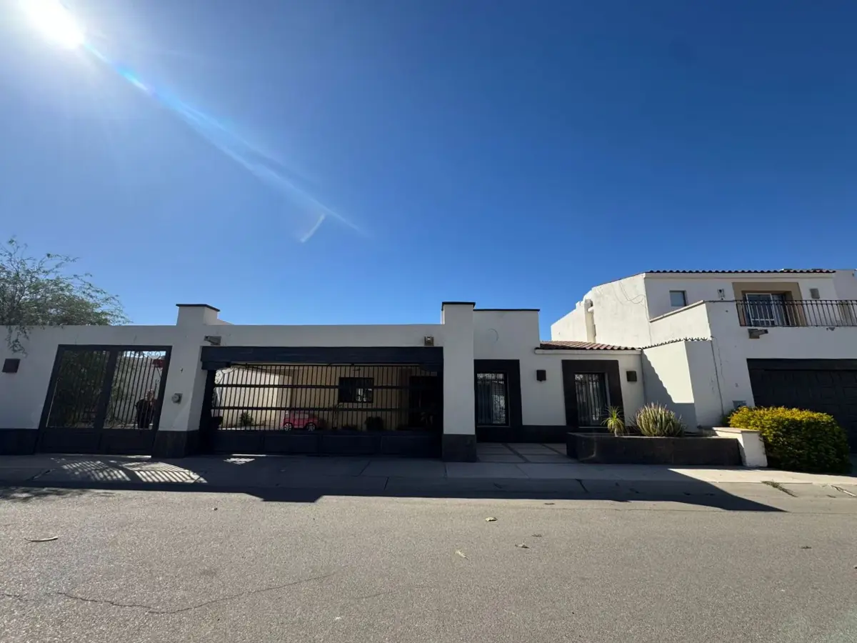 Casa en venta en La Encantada Privada Alebrijes, Hermosillo — foto 1 de 19