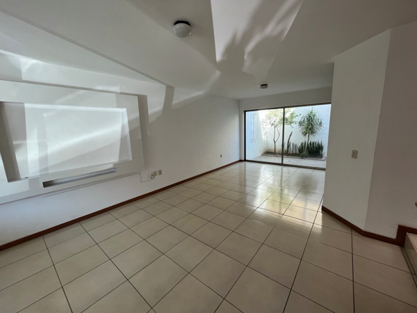 Casa en venta en Nueva Galicia Residencial, Tlajomulco de Zúñiga — foto 3 de 39
