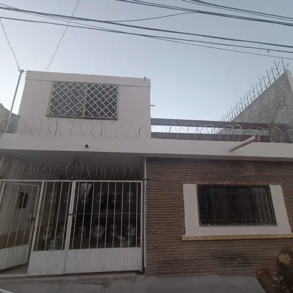Casa en venta en Saltillo Centro, Saltillo — foto 2 de 15