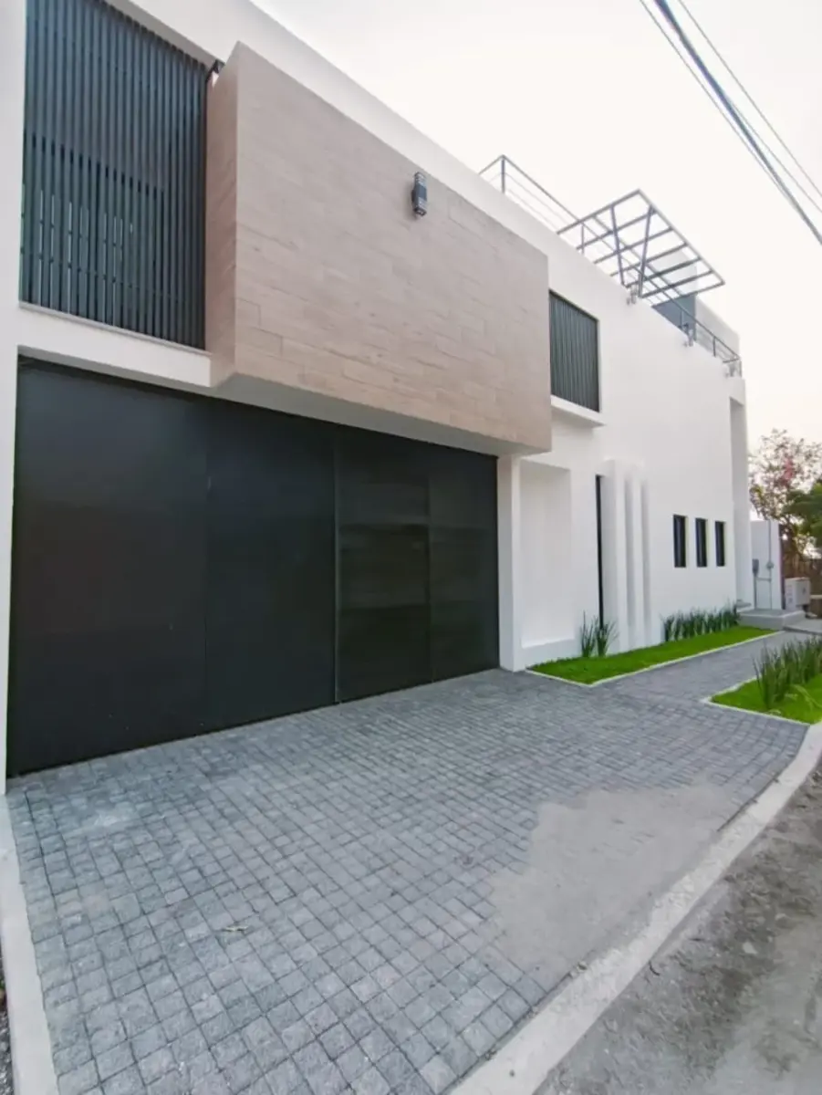 Casa en venta en Volcanes de Cuautla, Cuautla — foto 1 de 10