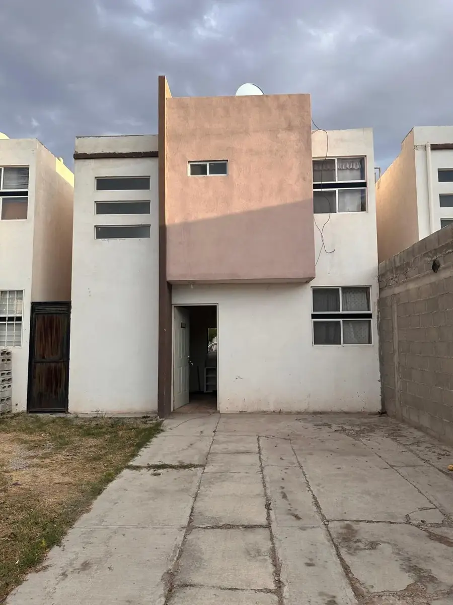 Casa en venta en Quintas la Perla, Torreón — foto 1 de 19