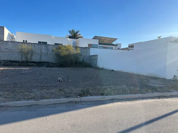 Terreno en venta en Hacienda del Rosario, Torreón — foto 3 de 5