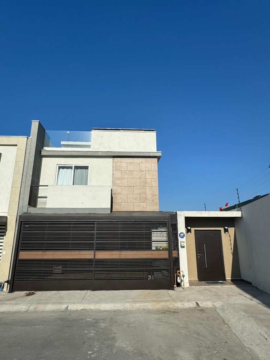 Casa en venta en Privada Canteras, General Escobedo — foto 1 de 10