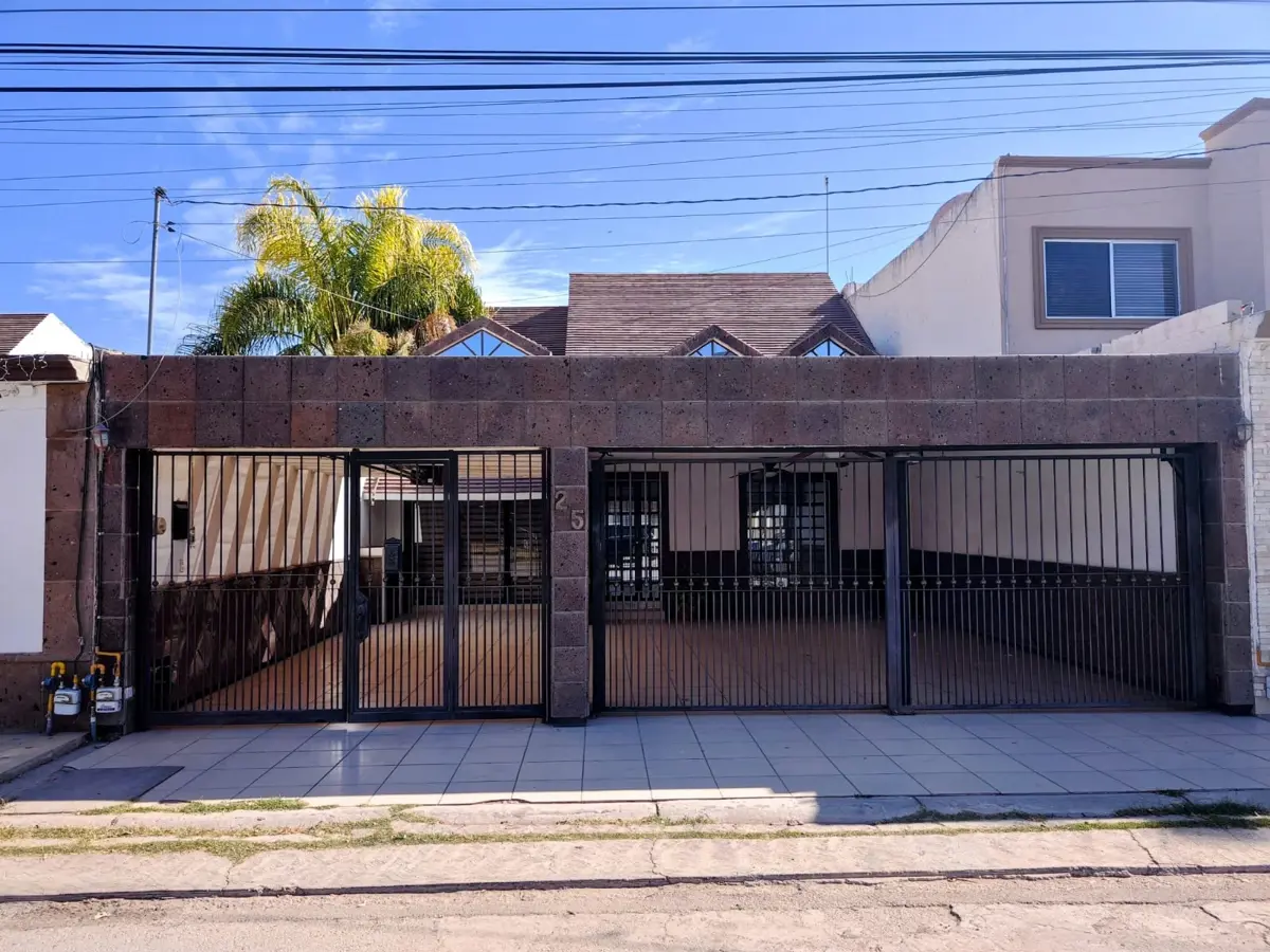 Casa en venta en Los Viñedos, Torreón — foto 1 de 17