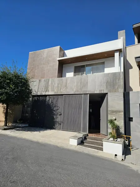 Casa en Cumbres Madeira Francés, Monterrey, Nuevo León