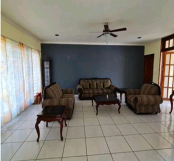 Casa en venta en Quinta Bugambilias, Celaya — foto 3 de 11