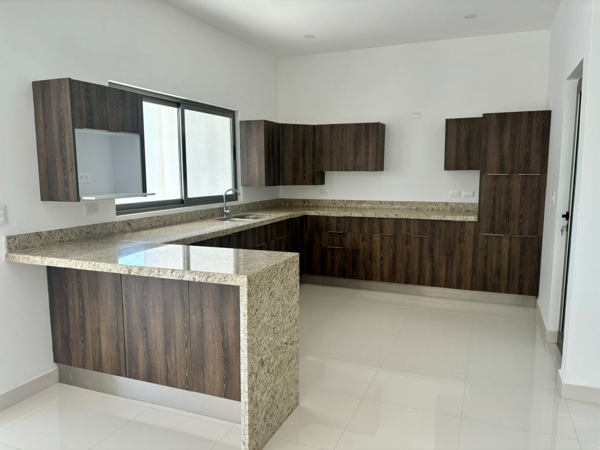 Casa en venta en Altozano la Nueva Laguna, Gómez Palacio — foto 2 de 9