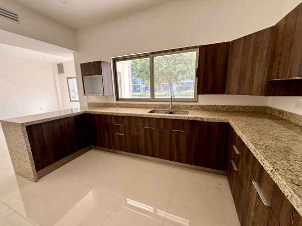 Casa en venta en Altozano la Nueva Laguna, Gómez Palacio — foto 3 de 9