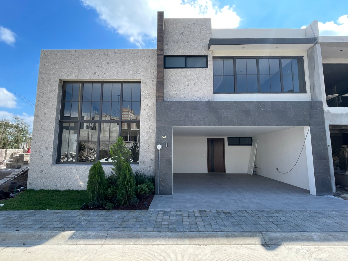 Casa en venta en Paseo de la Reina, Xalapa — foto 1 de 26