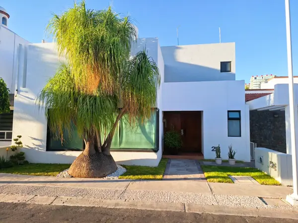 Casa en Claustros de la Corregidora I, Querétaro, Querétaro