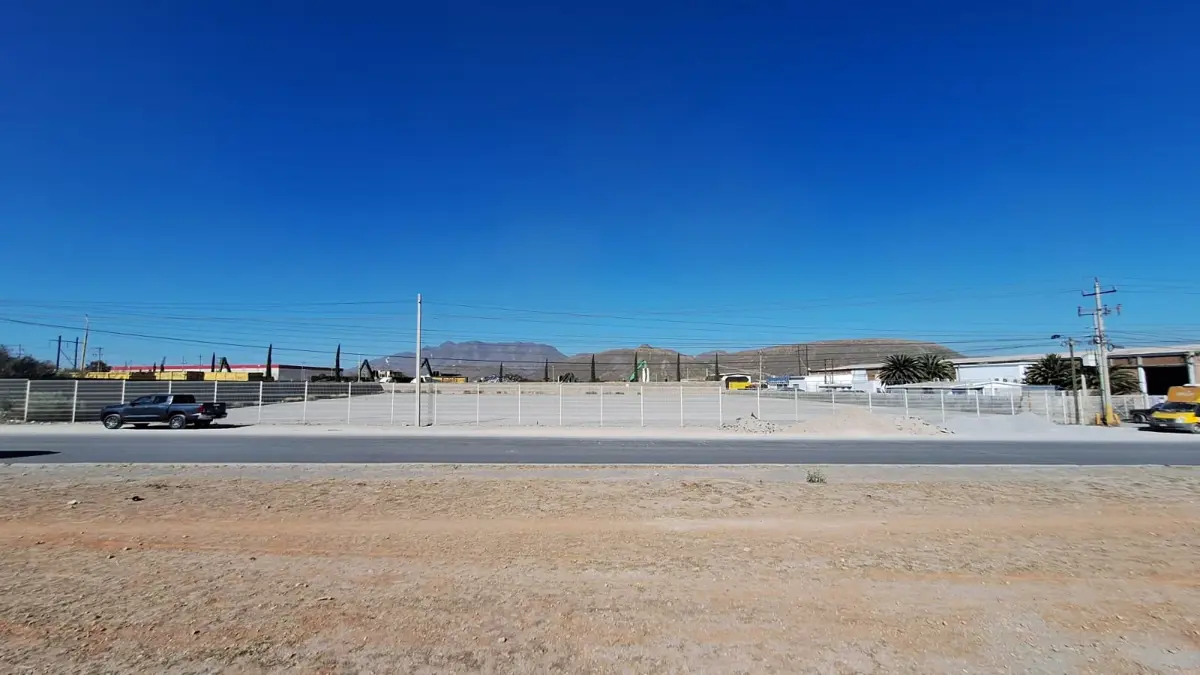 Terreno en renta en Nuevo Mexico, Saltillo — foto 1 de 11