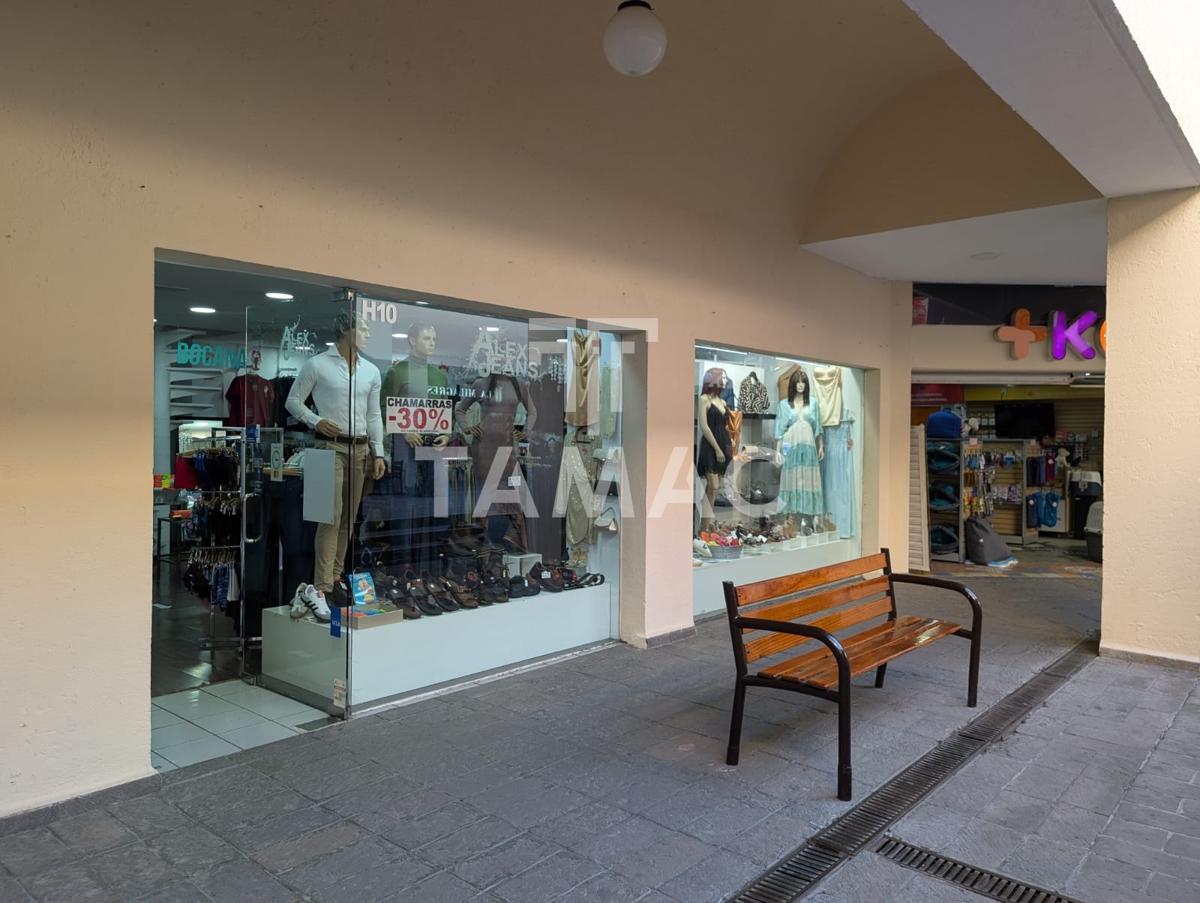 Local en venta en Lomas de la Selva, Cuernavaca — foto 1 de 11
