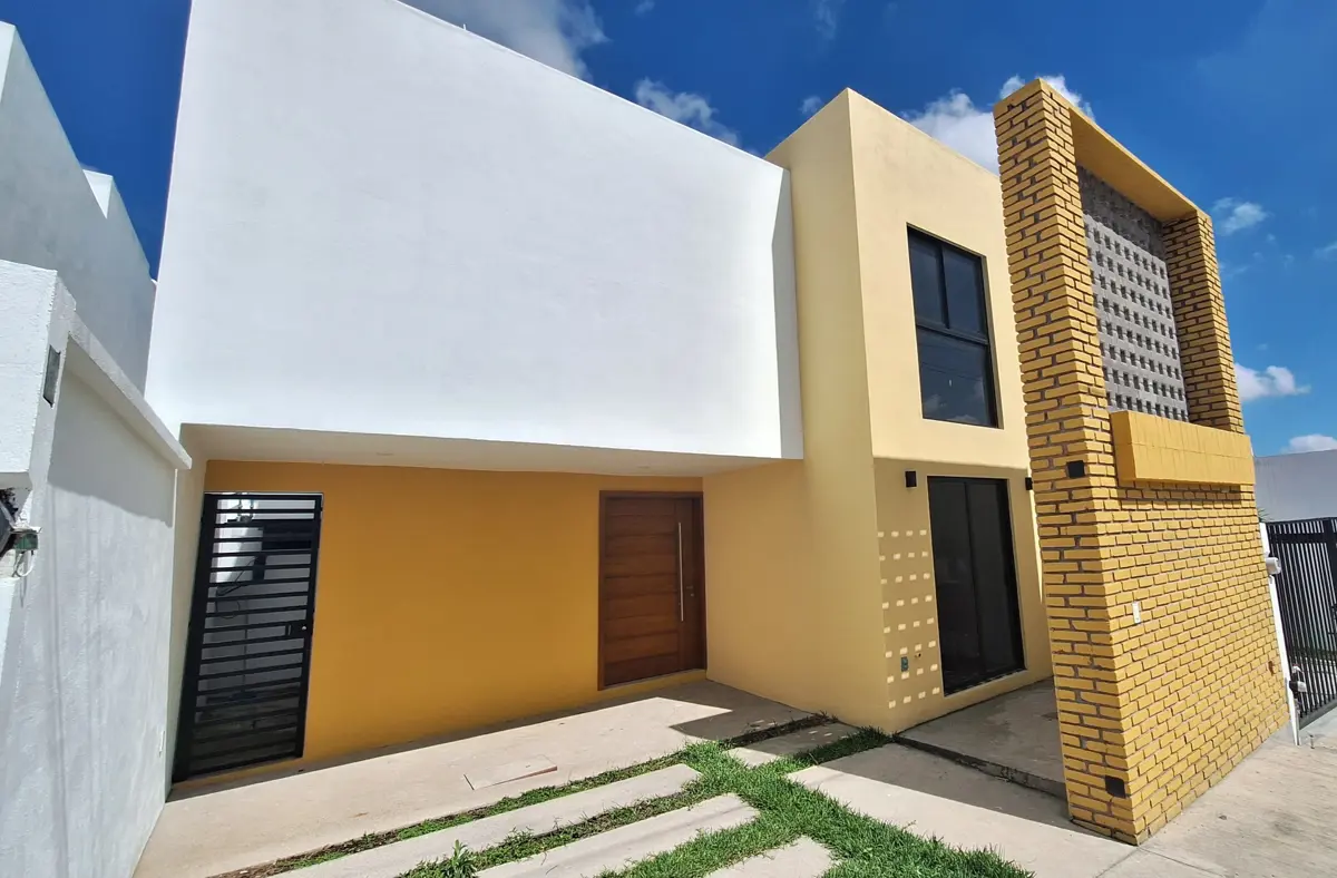 Casa en venta en Villa de las Flores, Fortín — foto 1 de 31