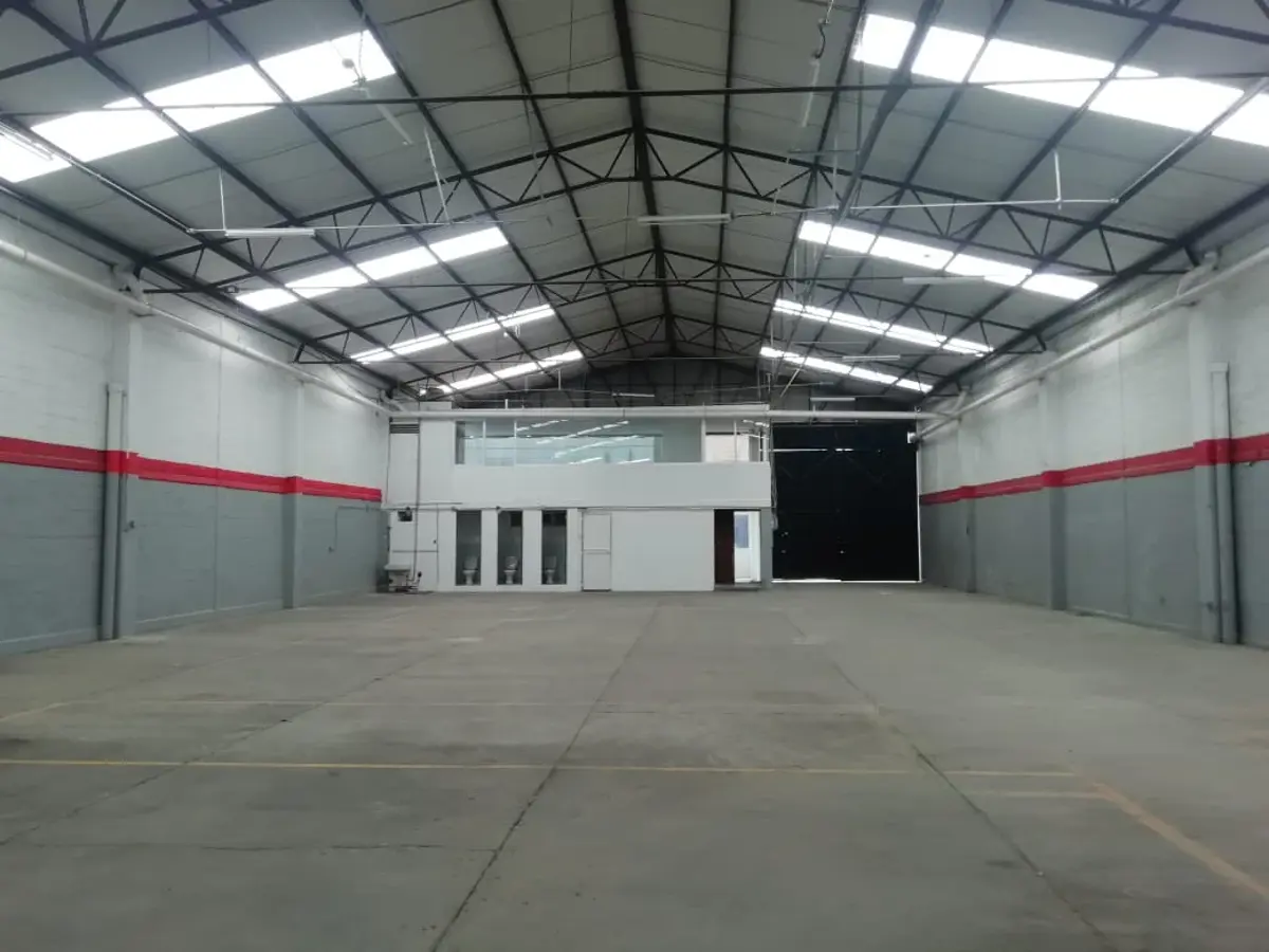 Bodega en renta en Granjas Mexico, Iztacalco — foto 1 de 10