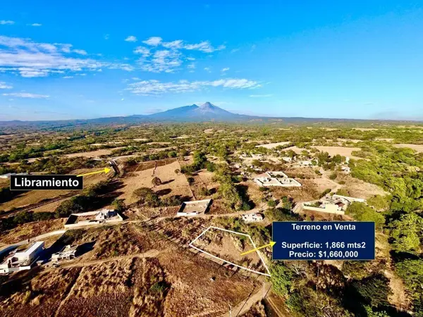 Terreno en venta en Real Nogueras, Comala, Colima